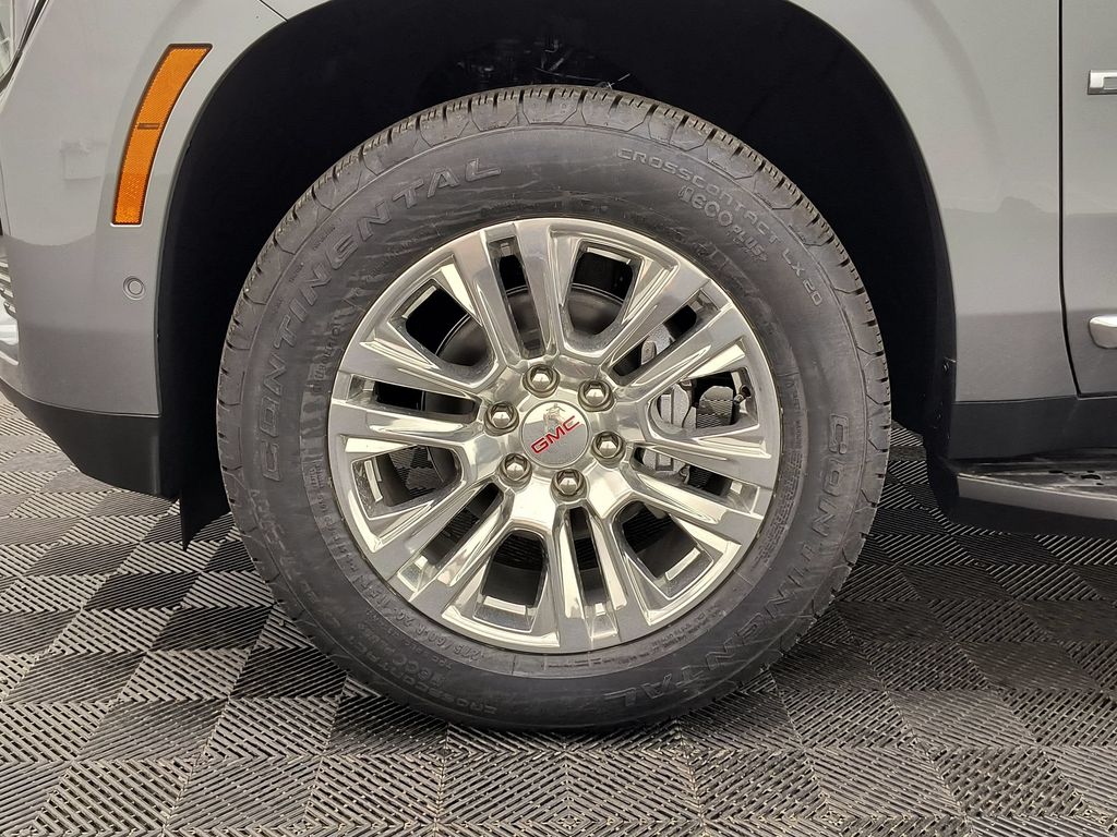 2026 GMC Yukon Denali - Photo 12