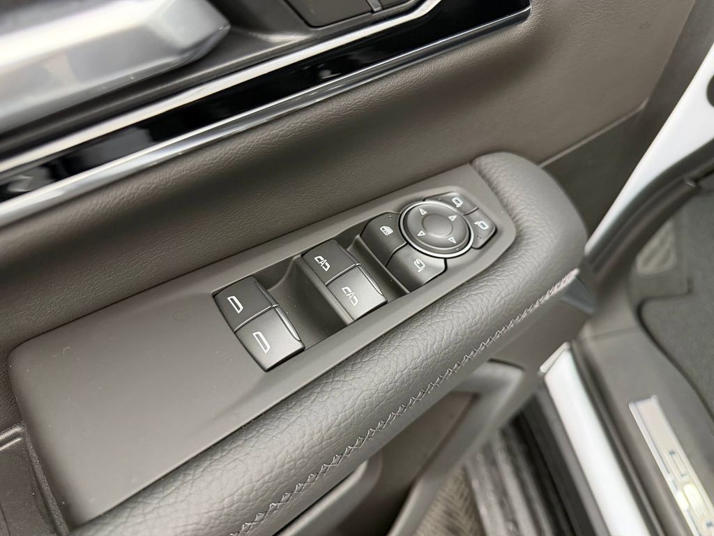 2026 GMC Yukon XL Denali - Photo 12