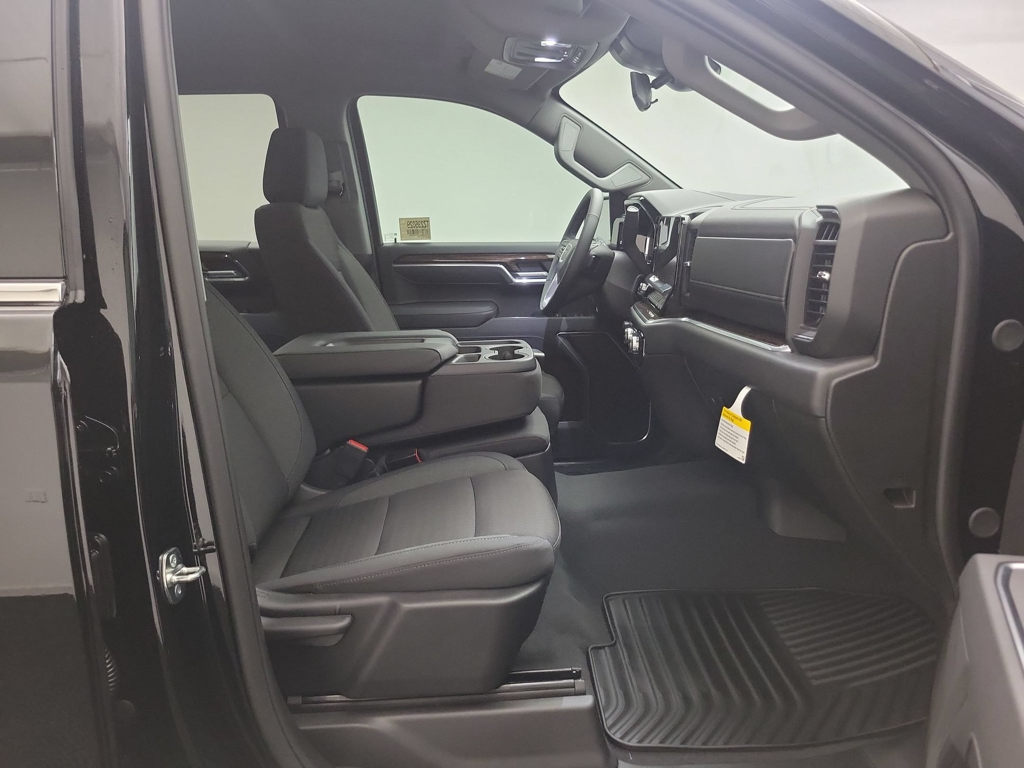2026 GMC Sierra 1500 SLE - Photo 23
