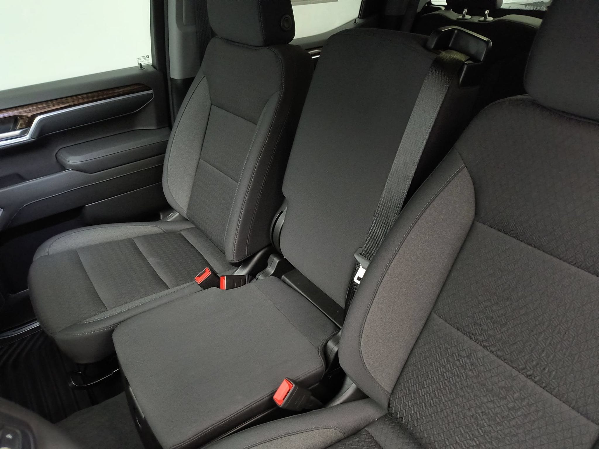 2026 GMC Sierra 1500 SLE - Photo 26