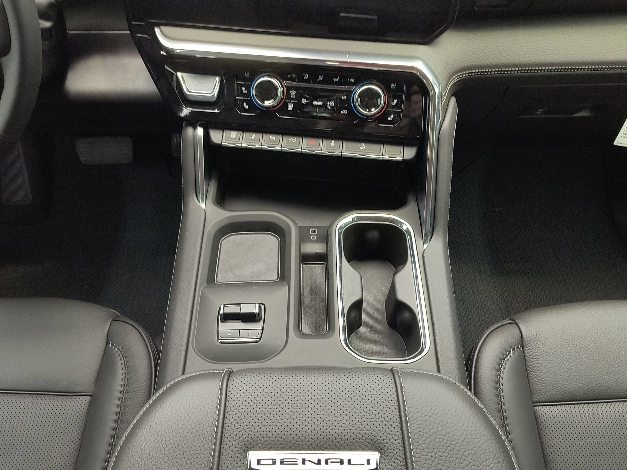2026 GMC Sierra 2500HD Denali - Photo 29