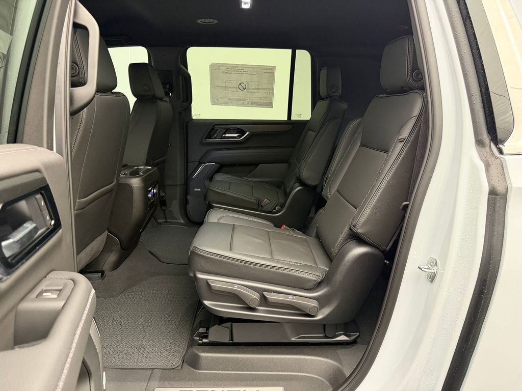 2026 GMC Yukon XL Denali - Photo 13