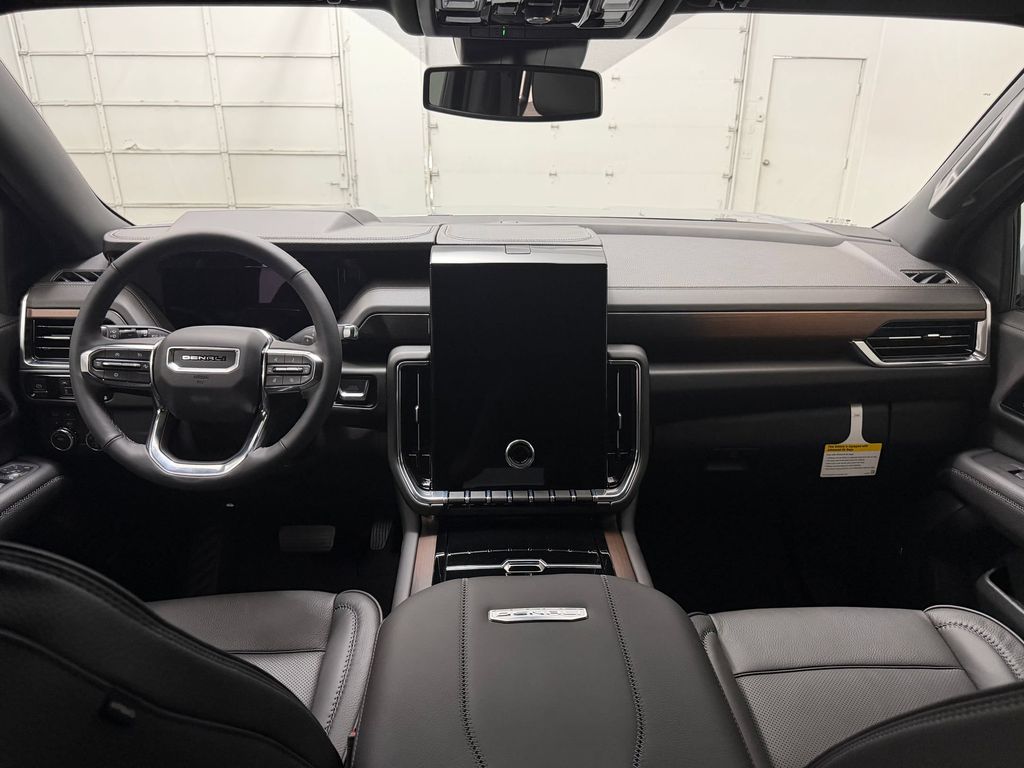 2026 GMC Yukon Denali - Photo 15