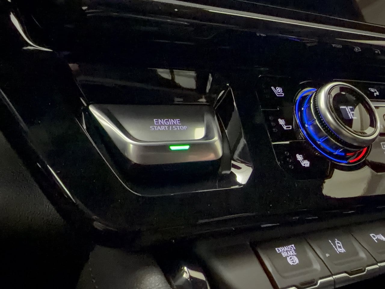 2026 GMC Sierra 2500HD AT4 - Photo 20