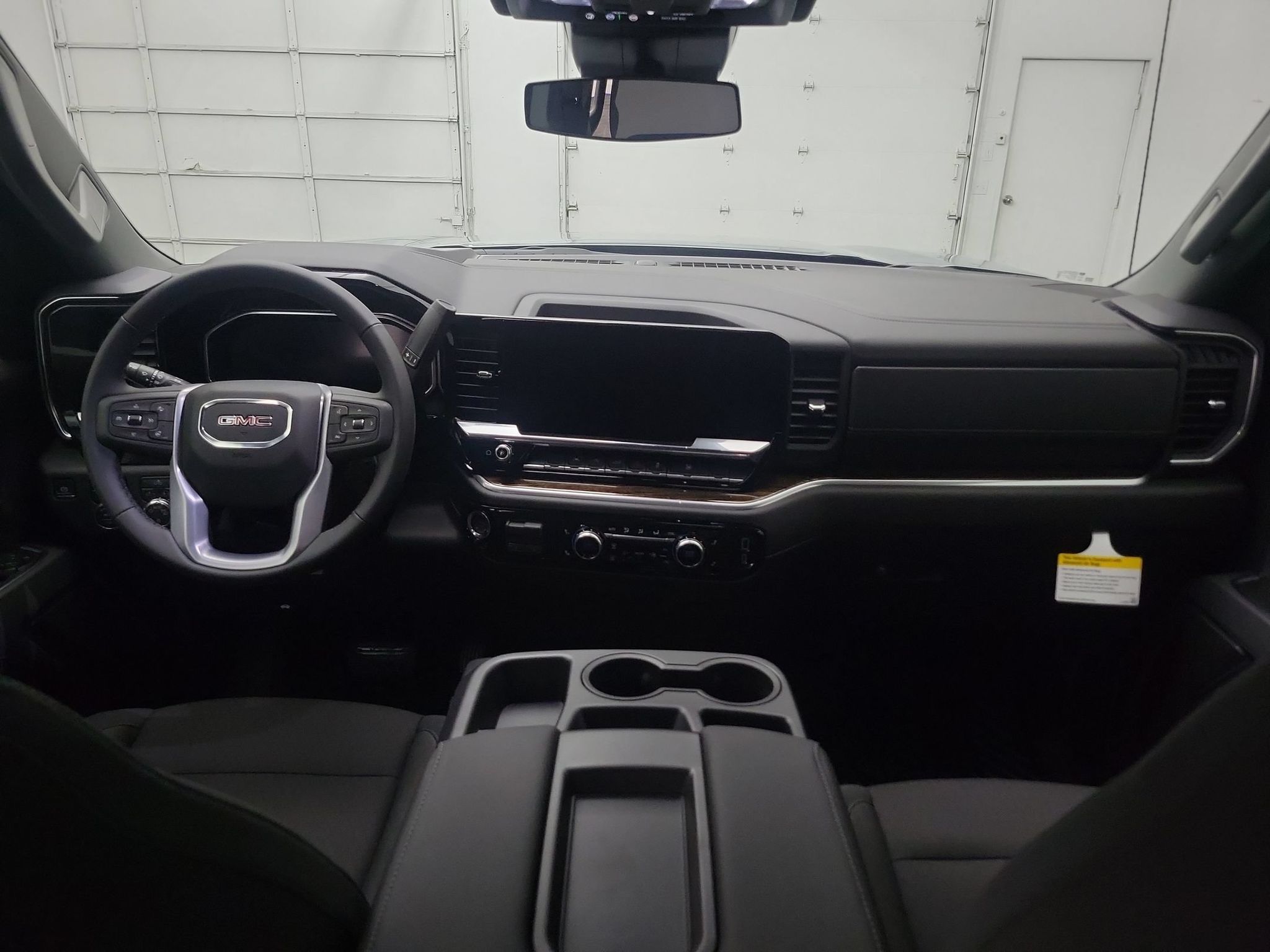 2026 GMC Sierra 1500 SLE - Photo 11