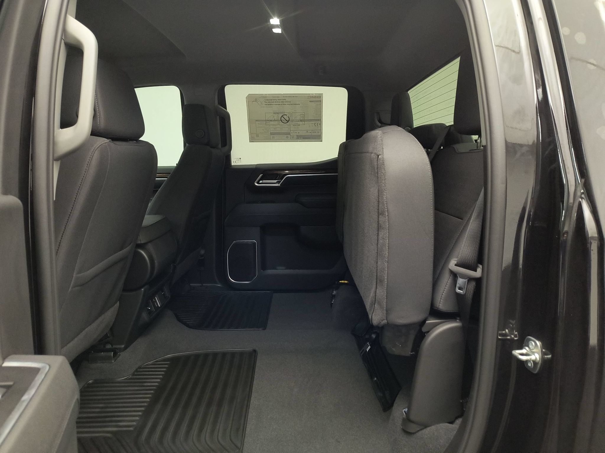 2026 GMC Sierra 1500 SLE - Photo 19
