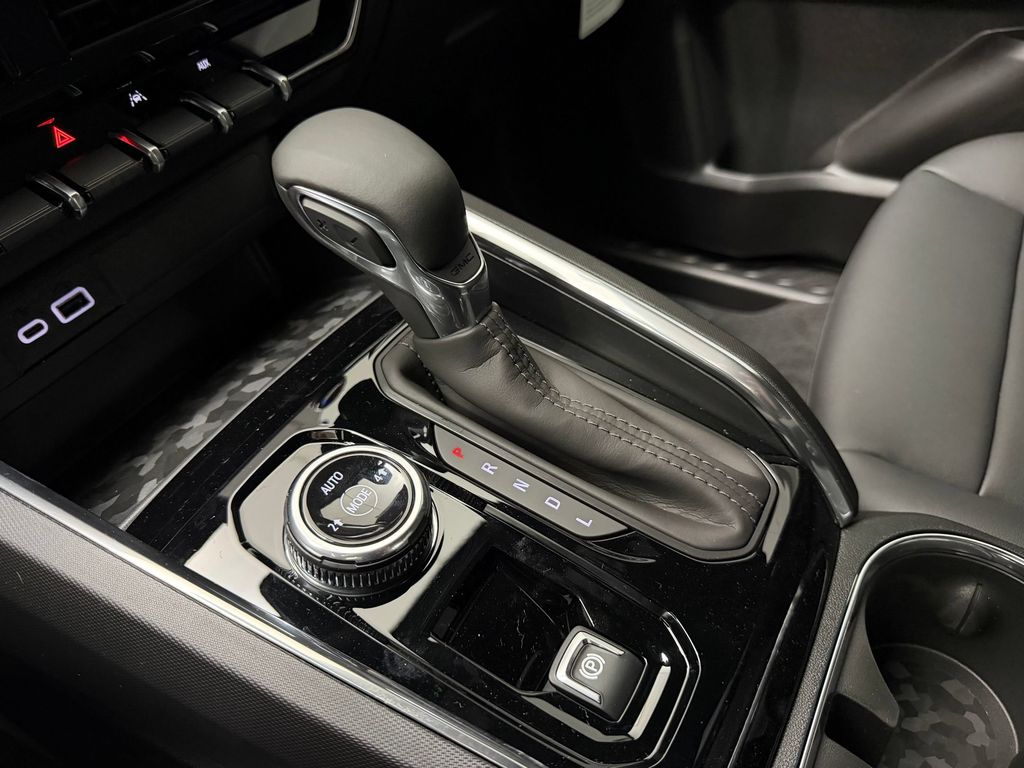 2026 GMC Canyon Elevation - Photo 17