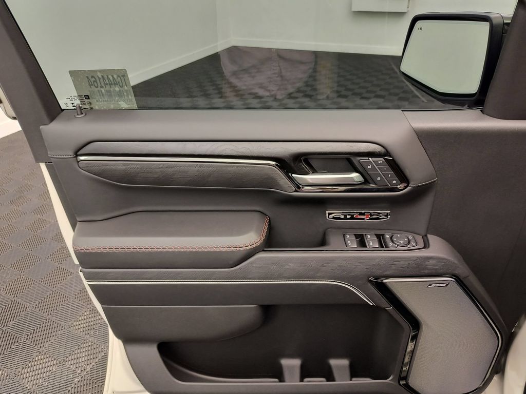 2026 GMC Sierra 1500 AT4X - Photo 12