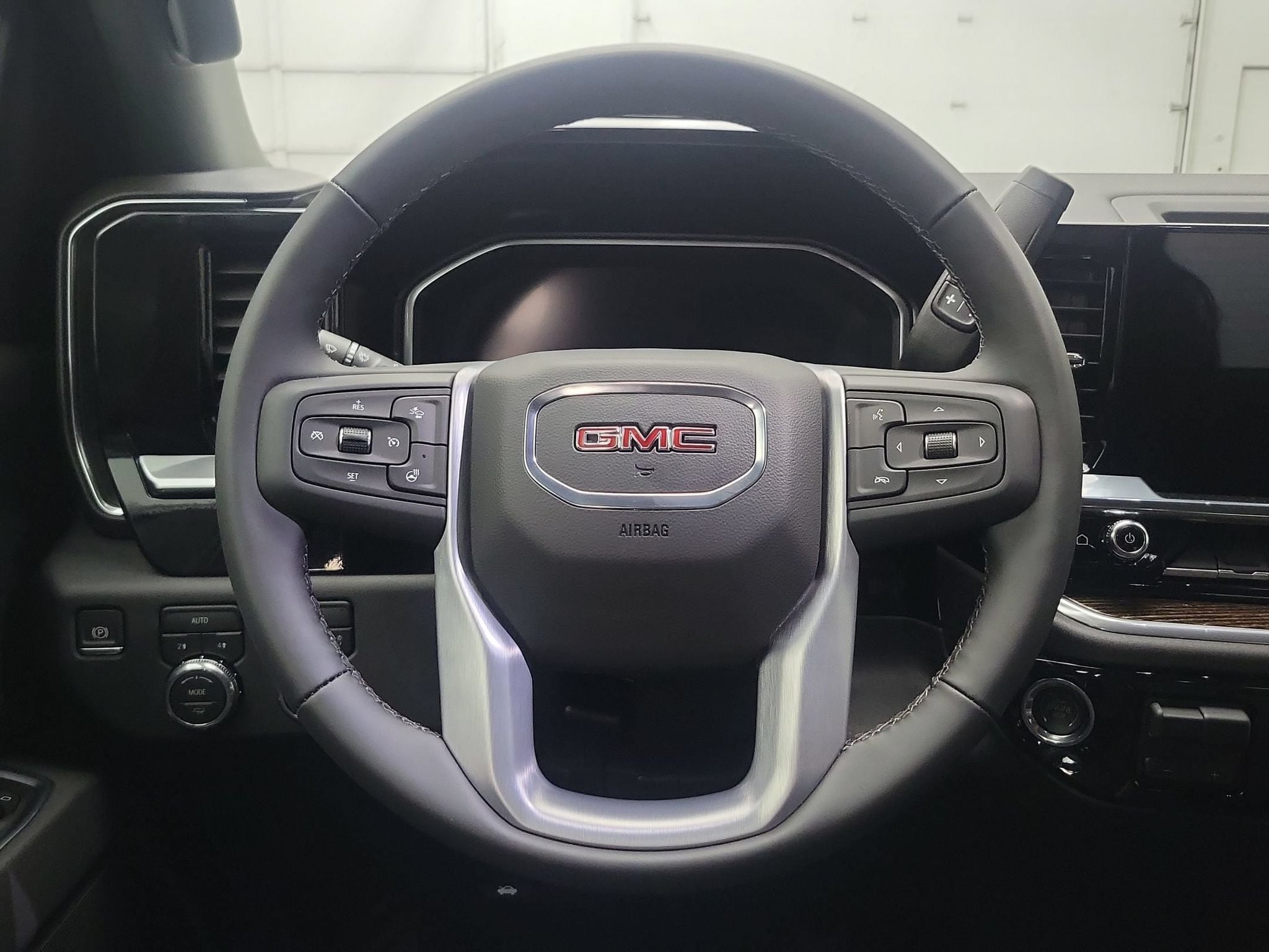 2026 GMC Sierra 1500 SLE - Photo 12