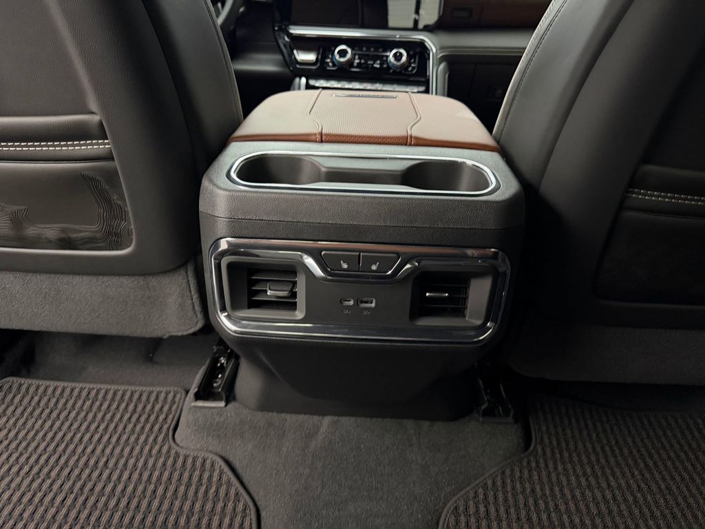2026 GMC Sierra 3500HD Denali Ultimate - Photo 23