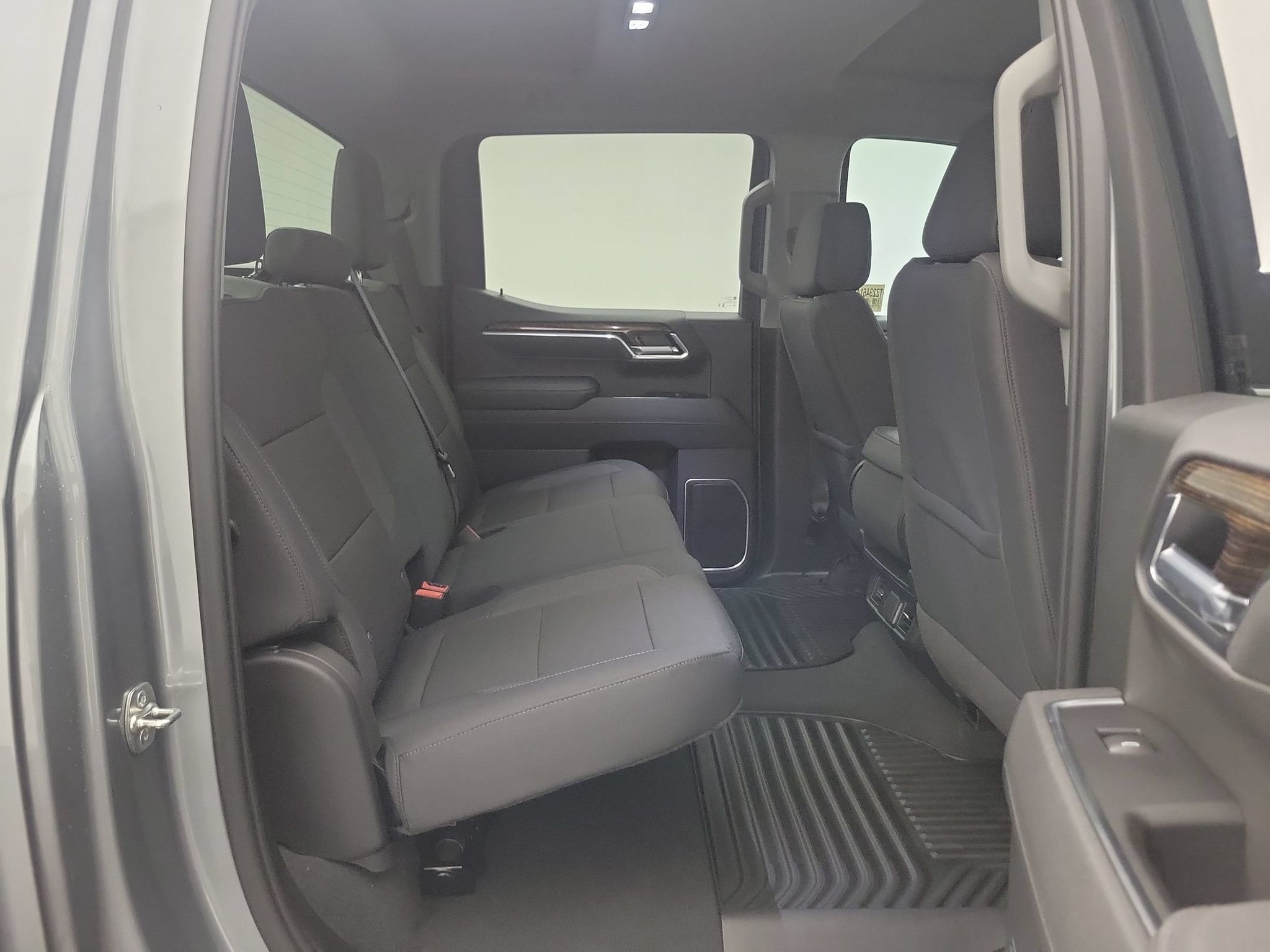2026 GMC Sierra 1500 SLE - Photo 23