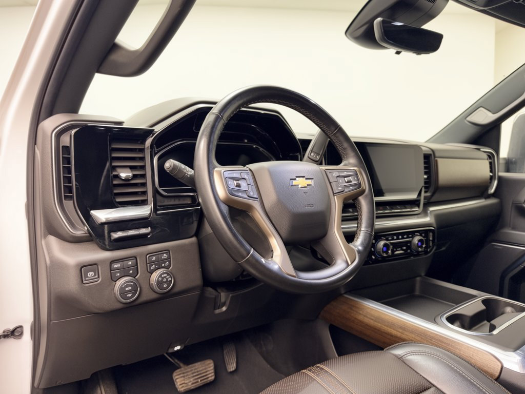 Used 2024 Chevrolet Silverado 2500 High Country Truck Crew Cab