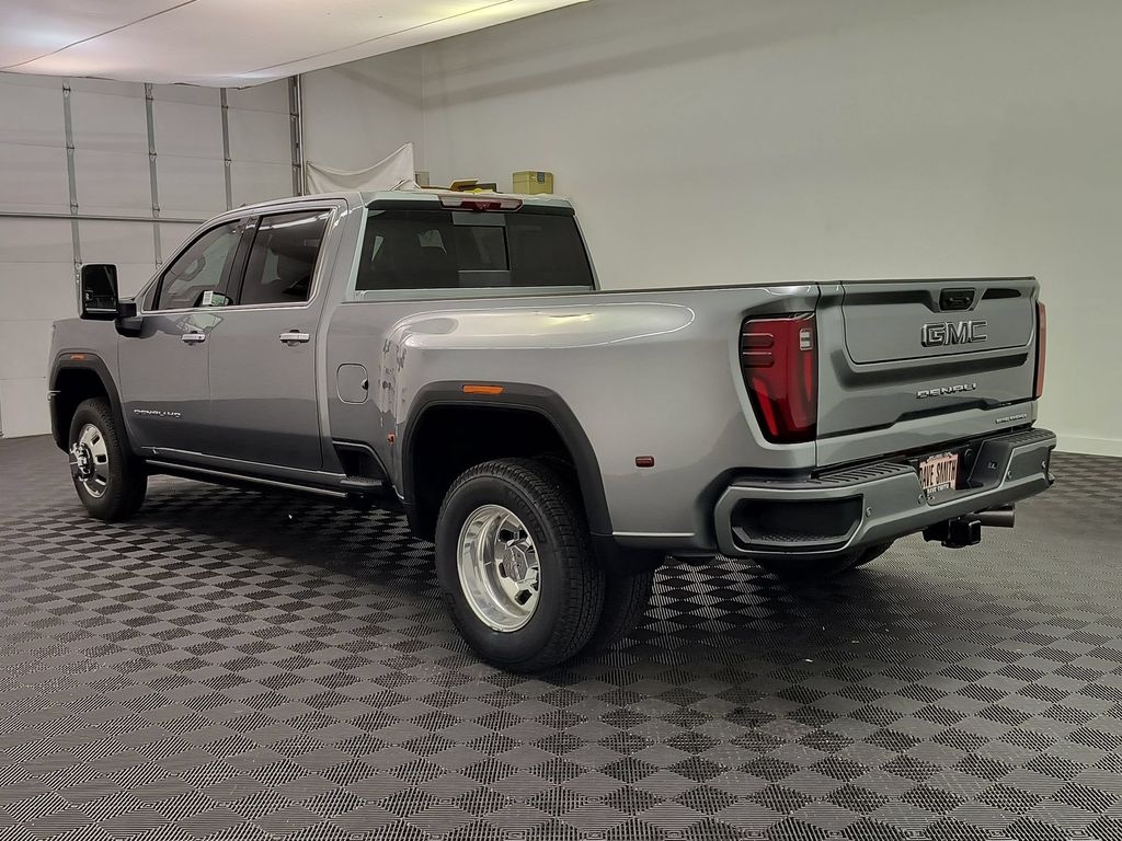 New 2026 GMC Sierra 3500 Denali Ultimate DRW Crew Cab