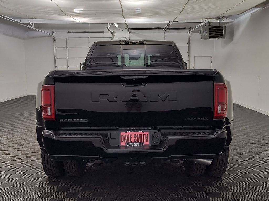 2026 RAM 3500 Laramie - Photo 22