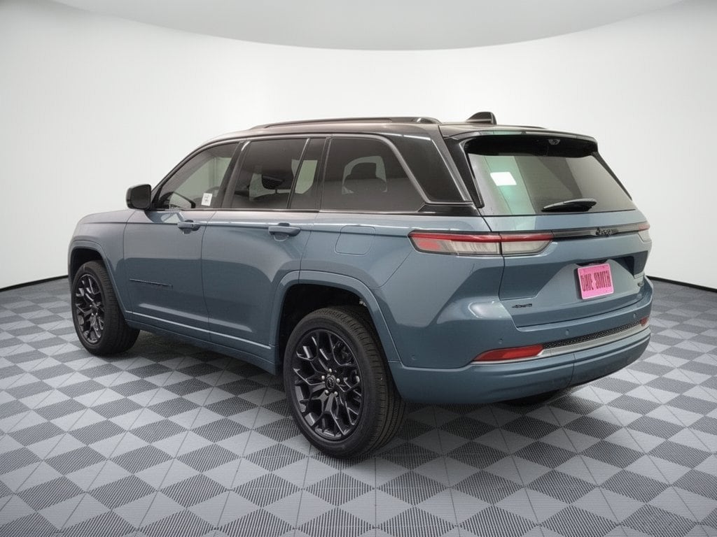 New 2027 Jeep Grand Cherokee Summit Sport Utility