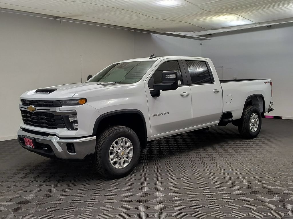 New 2026 Chevrolet Silverado 3500 LT Crew Cab