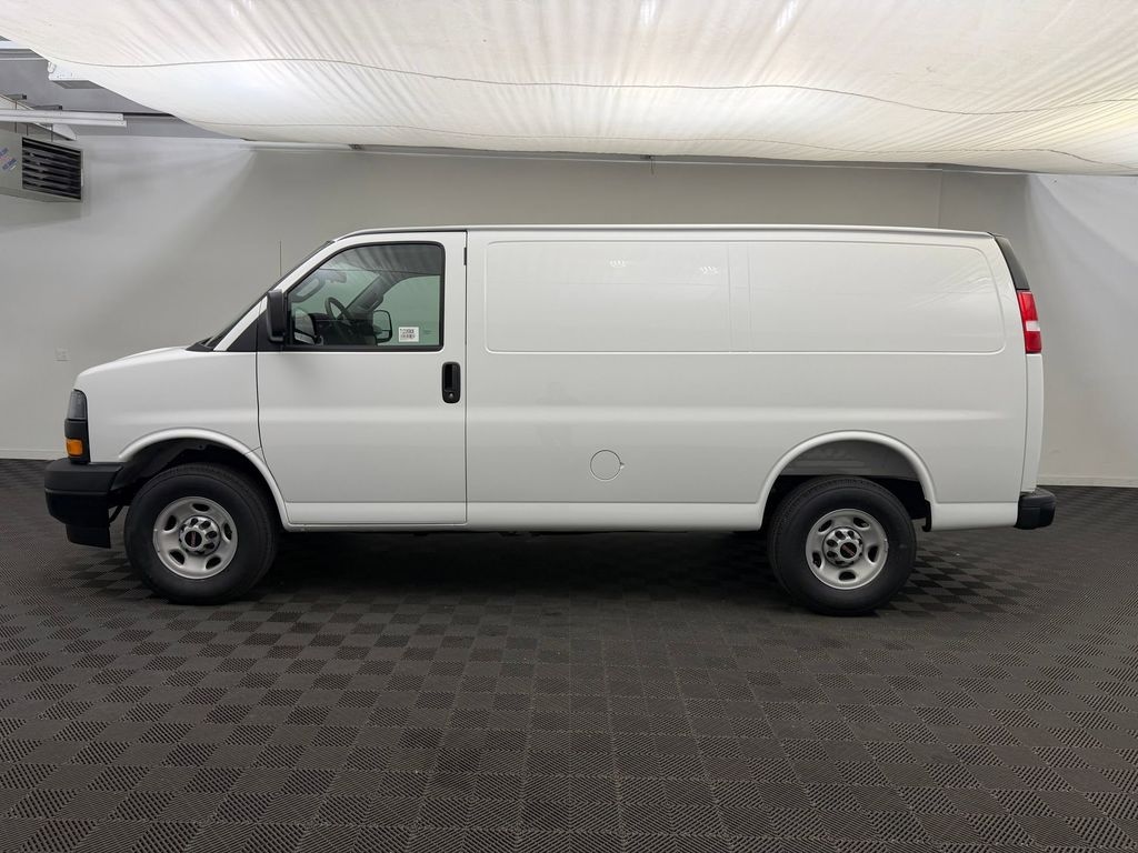 New 2026 GMC Savana 3500 Work Van Cargo Van