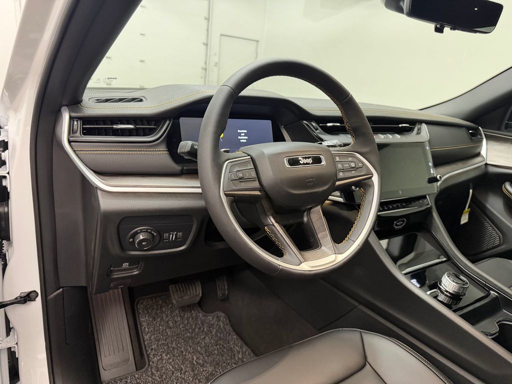 New 2026 Jeep Grand Cherokee L 85th Anniversary Edition Sport Utility