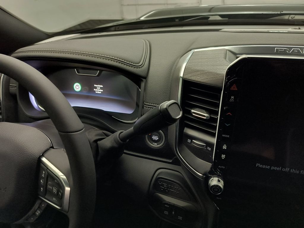 2026 RAM 3500 Laramie - Photo 27