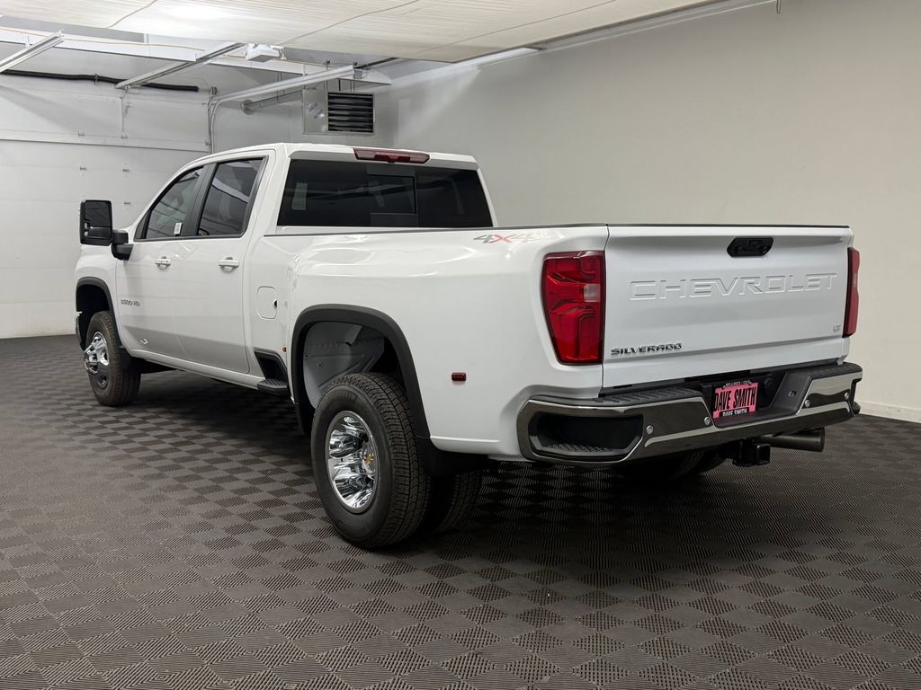 New 2026 Chevrolet Silverado 3500 LT DRW Crew Cab