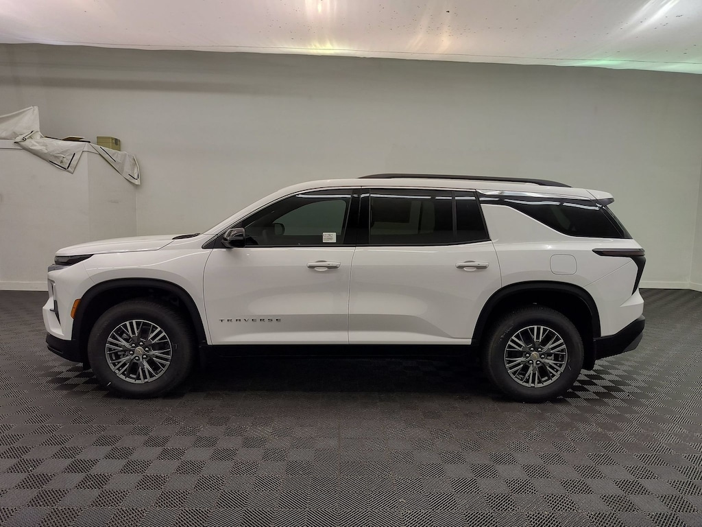 New 2027 Chevrolet Traverse FWD LT Sport Utility