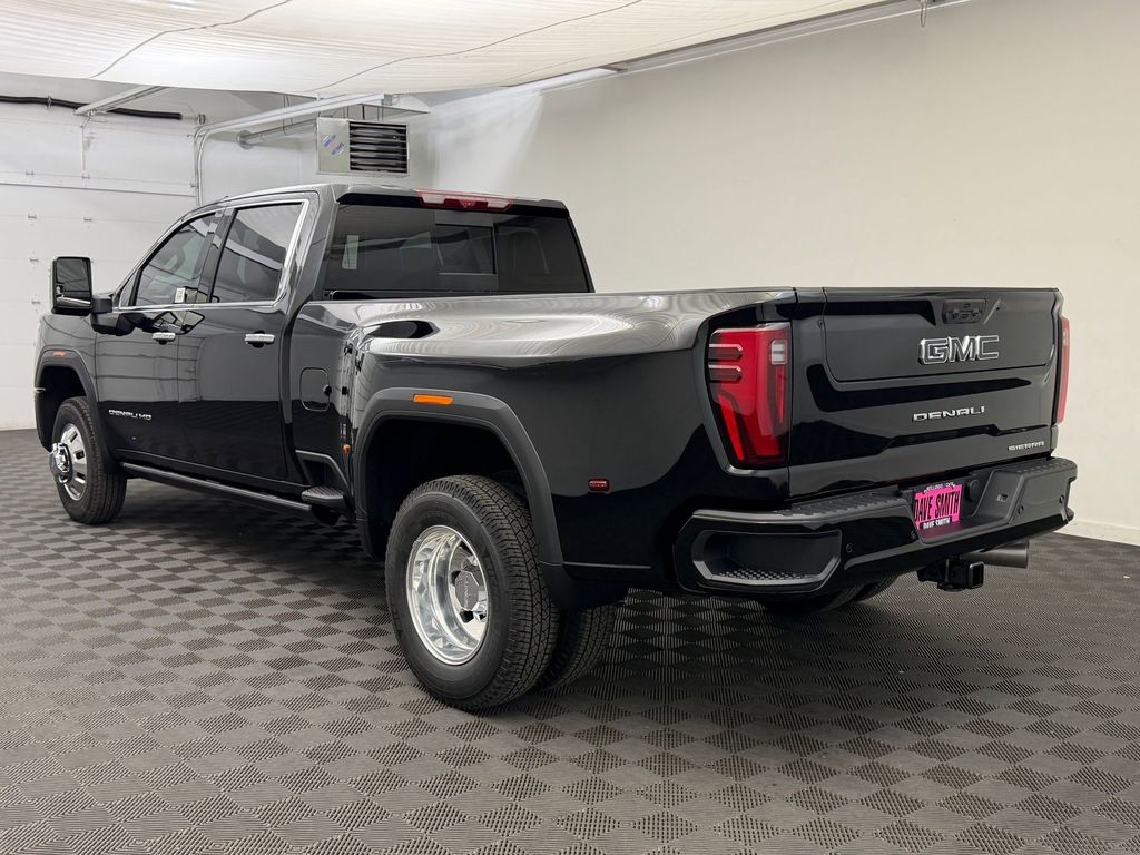 New 2026 GMC Sierra 3500 Denali Ultimate DRW Crew Cab