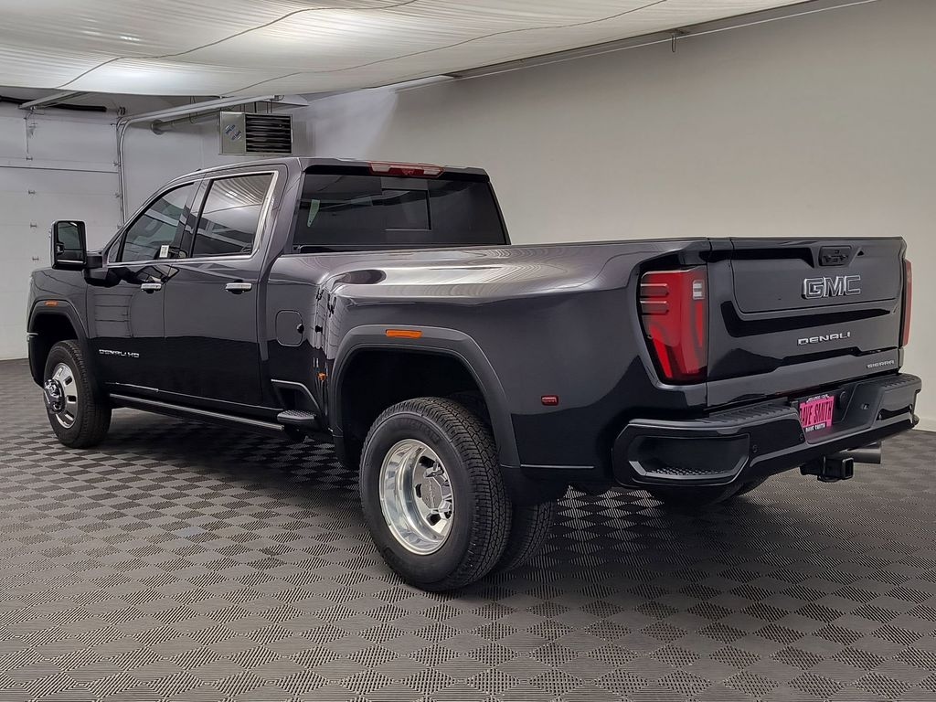 New 2026 GMC Sierra 3500 Denali Ultimate DRW Crew Cab
