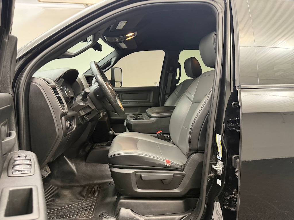 Used 2022 Ram 5500 Chassis Tradesman/SLT/Laramie/Limited Truck Crew Cab