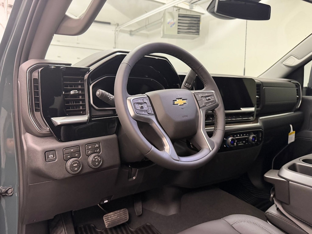 New 2026 Chevrolet Silverado 3500 LT Crew Cab