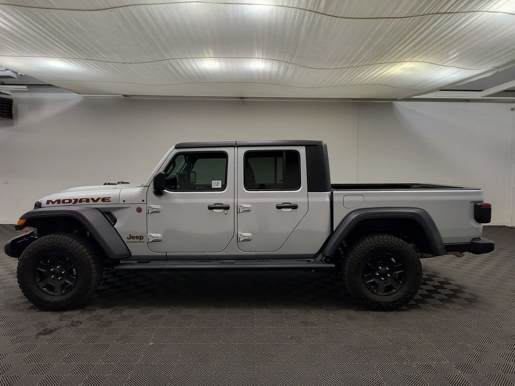 Used 2023 Jeep Gladiator Mojave Truck Crew Cab