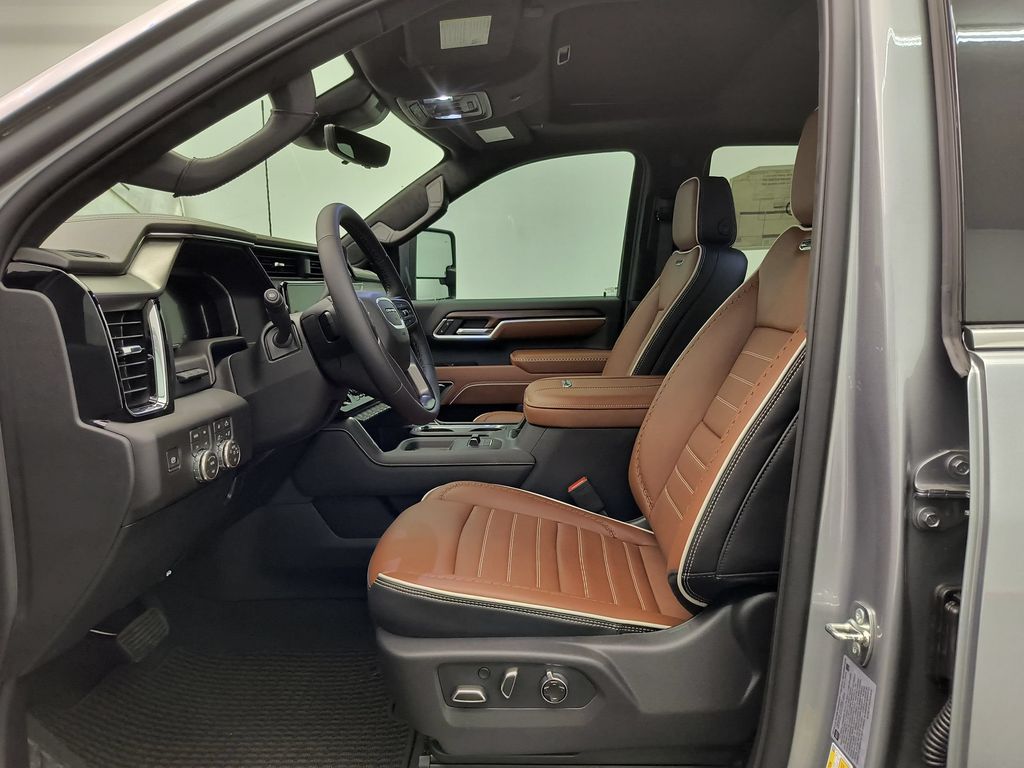 New 2026 GMC Sierra 3500 Denali Ultimate DRW Crew Cab