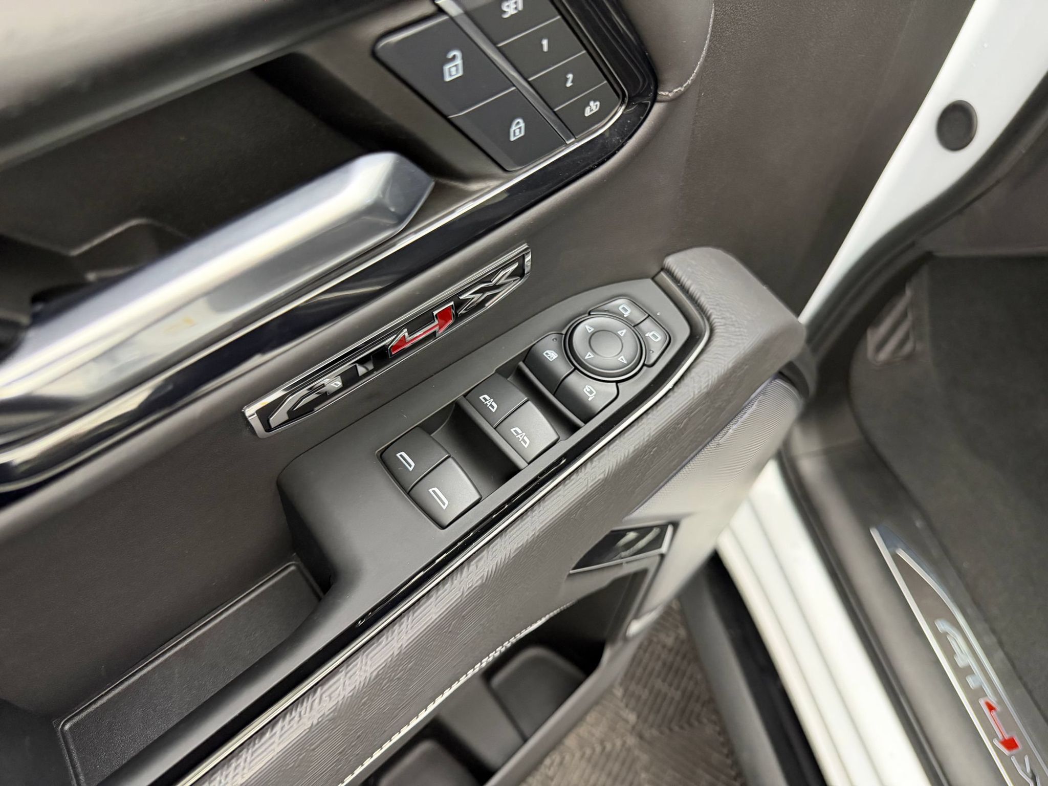 2024 GMC Sierra 1500 AT4X - Photo 12
