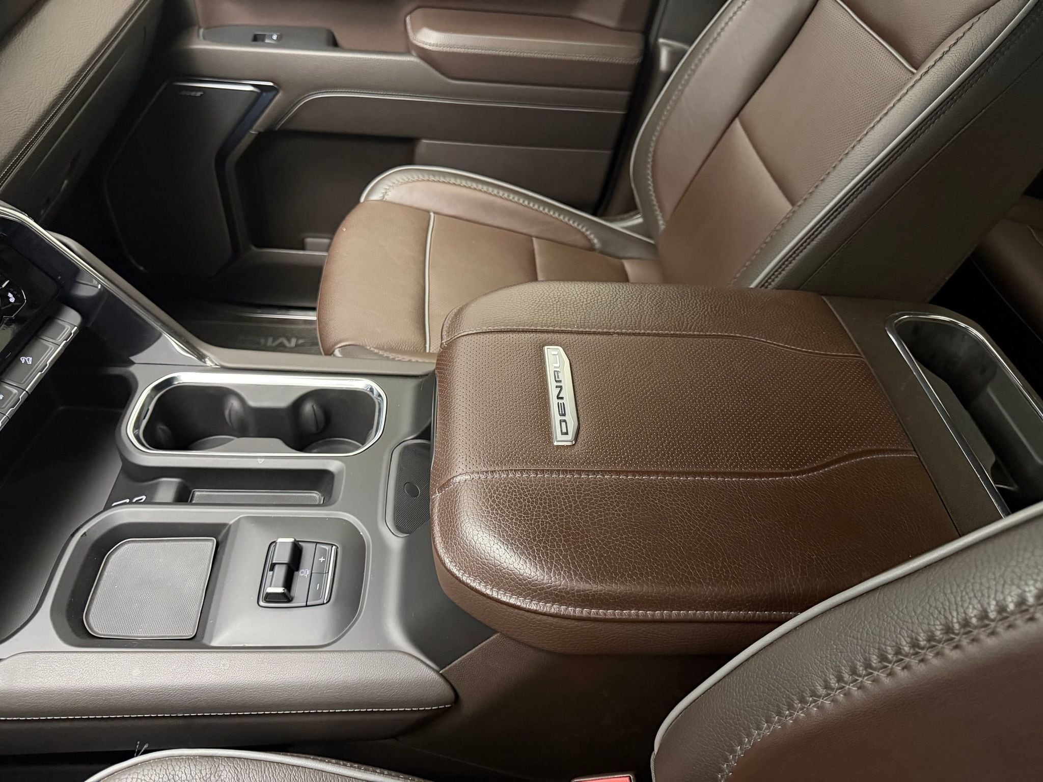 2024 GMC Sierra 2500HD Denali - Photo 16