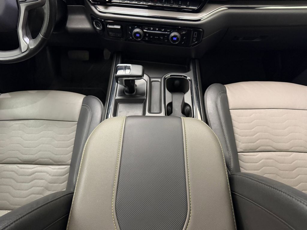 2023 Chevrolet Silverado 1500 ZR2 - Photo 16
