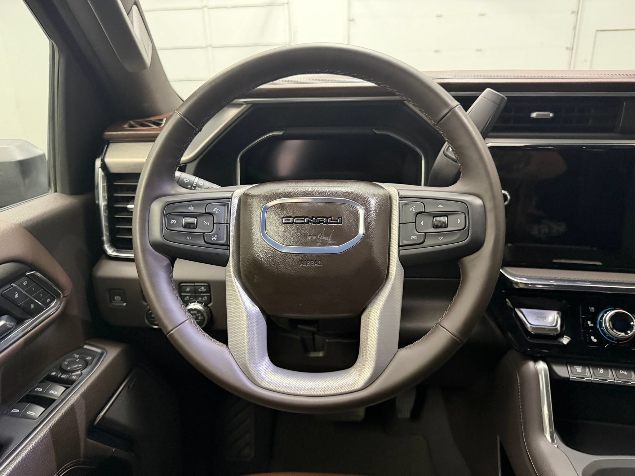 2024 GMC Sierra 2500HD Denali - Photo 10