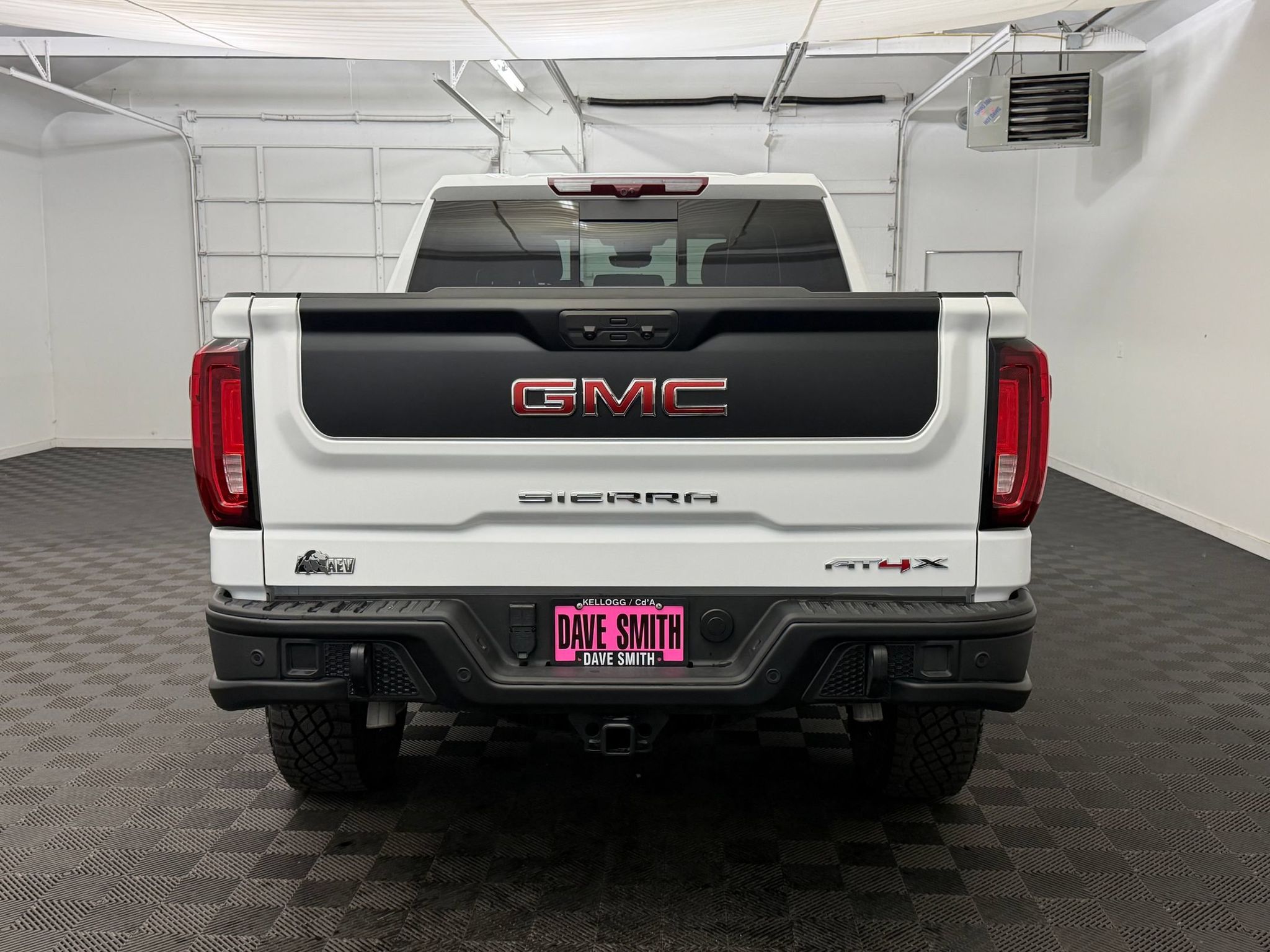 2024 GMC Sierra 1500 AT4X - Photo 9