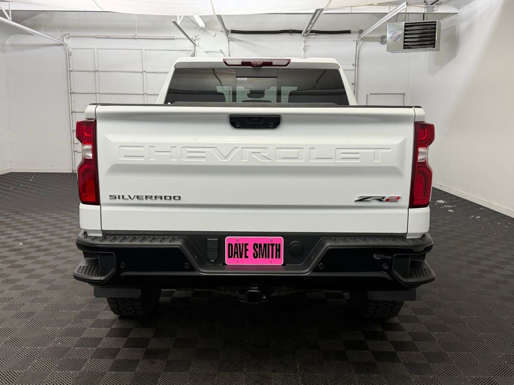 2023 Chevrolet Silverado 1500 ZR2 - Photo 10