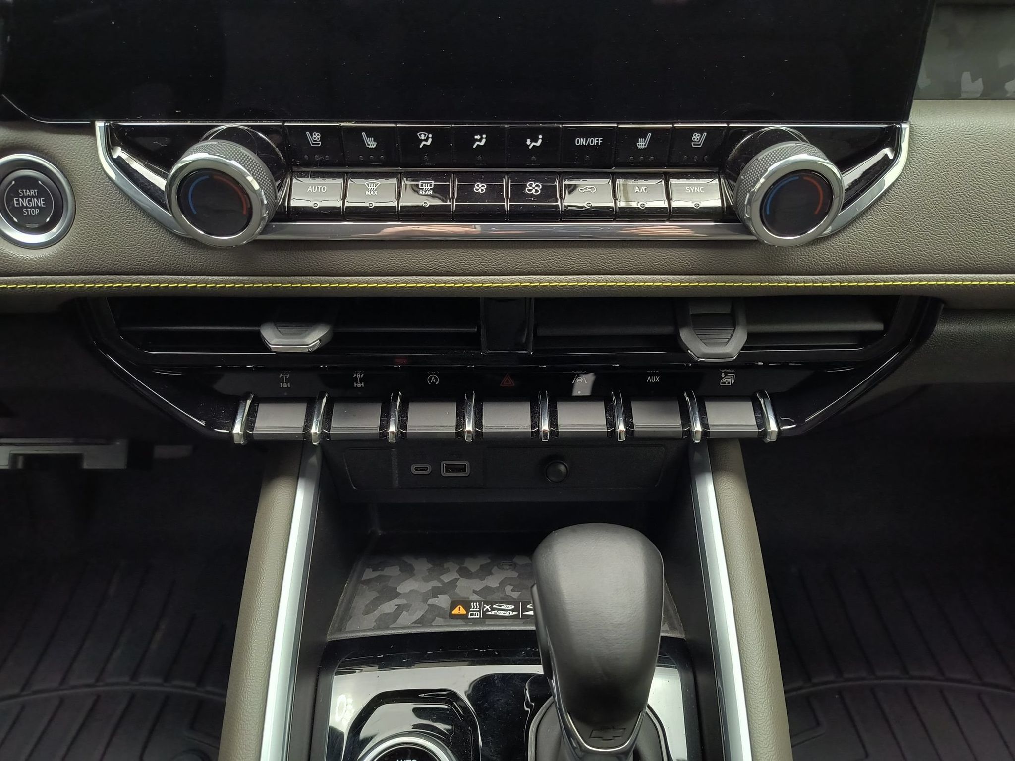 2024 Chevrolet Colorado ZR2 - Photo 16