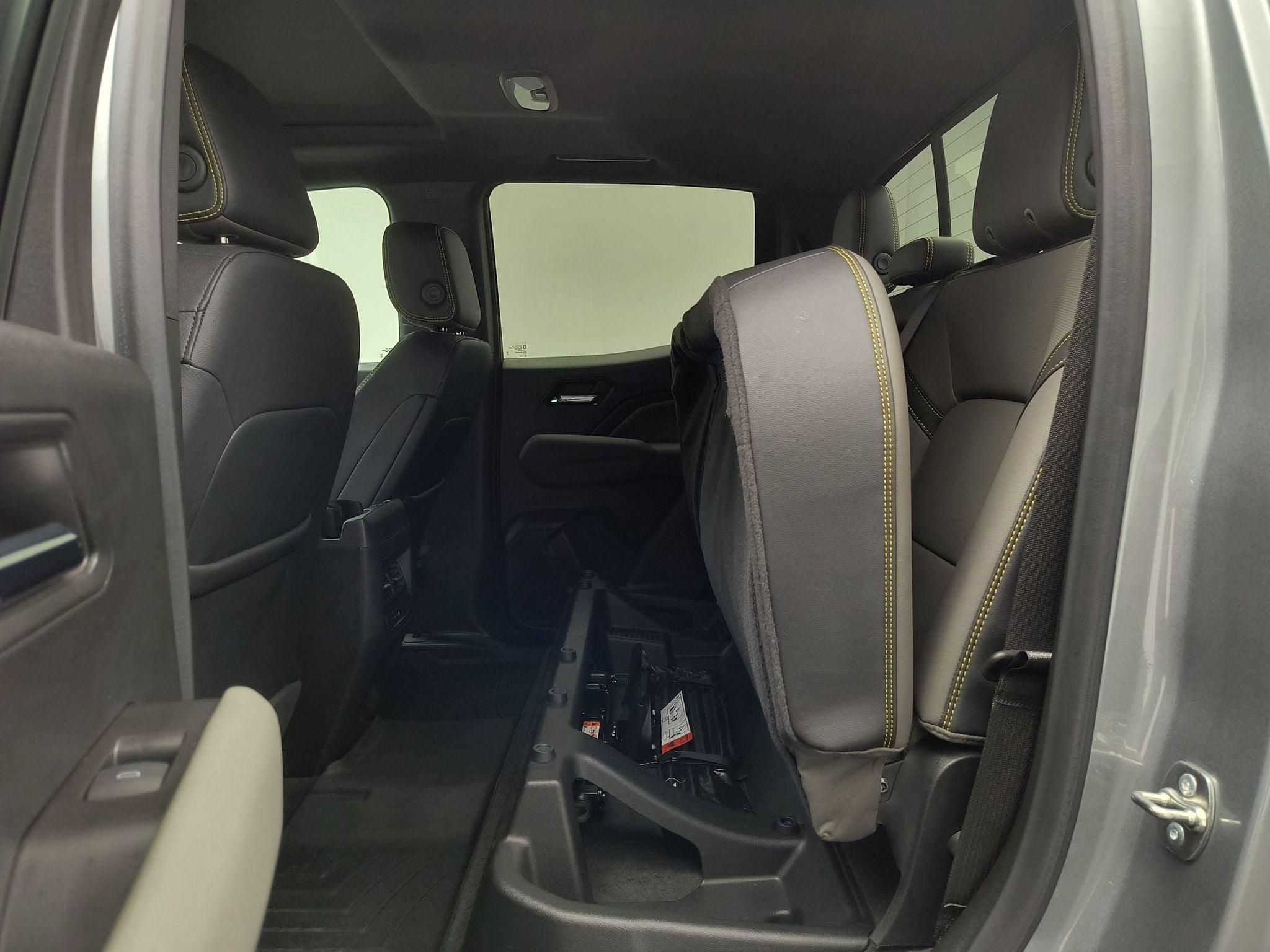 2024 Chevrolet Colorado ZR2 - Photo 21