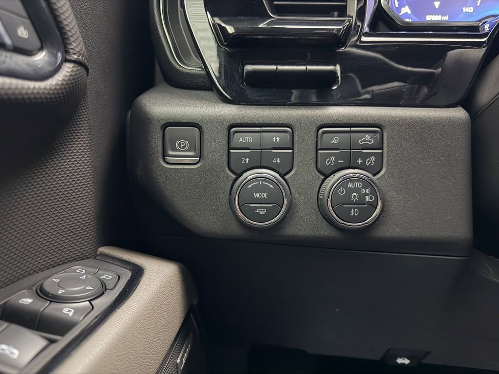 2023 Chevrolet Silverado 1500 ZR2 - Photo 32