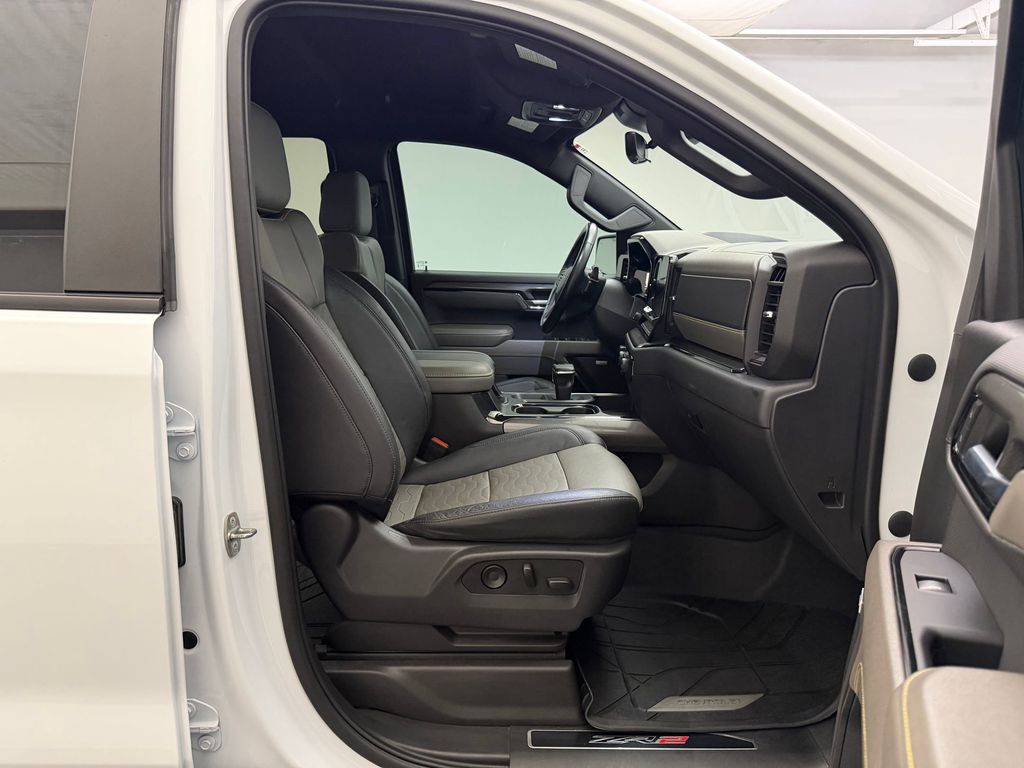 2023 Chevrolet Silverado 1500 ZR2 - Photo 26