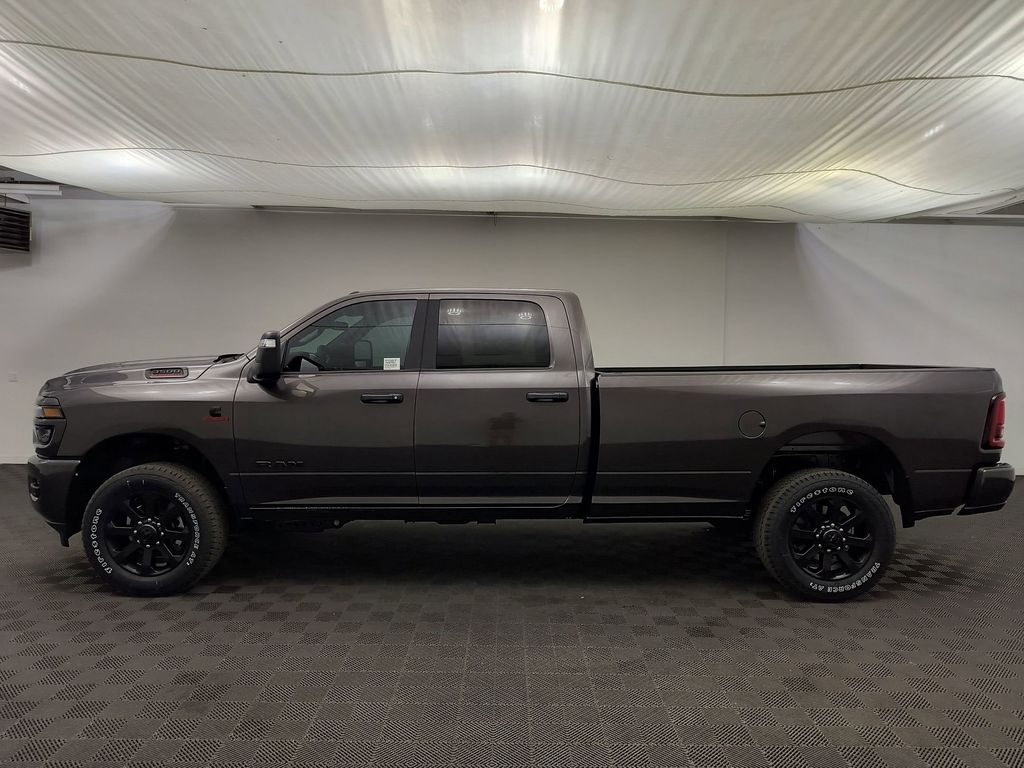 New 2026 Ram 3500 BIG HORN CREW CAB 4X4 8' BOX Pickup