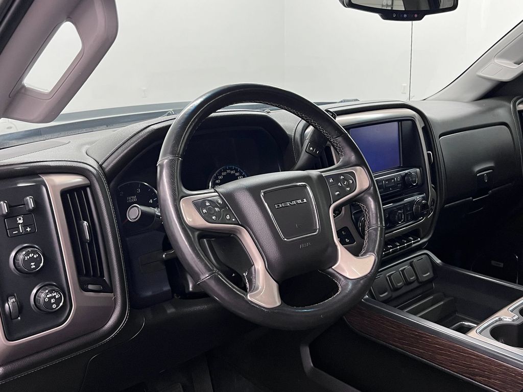Used 2018 GMC Sierra 2500HD Denali Truck Crew Cab
