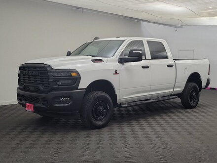 2026 Ram 2500 TRADESMAN CREW CAB 4X4 6'4 BOX Pickup