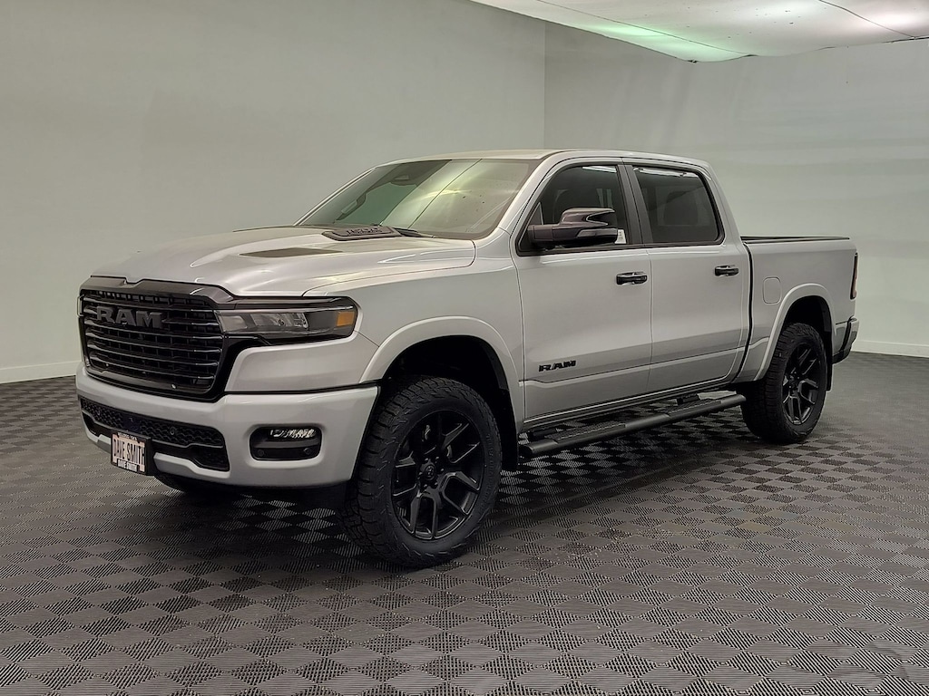 New 2026 Ram 1500 LARAMIE CREW CAB 4X4 5'7 BOX Pickup
