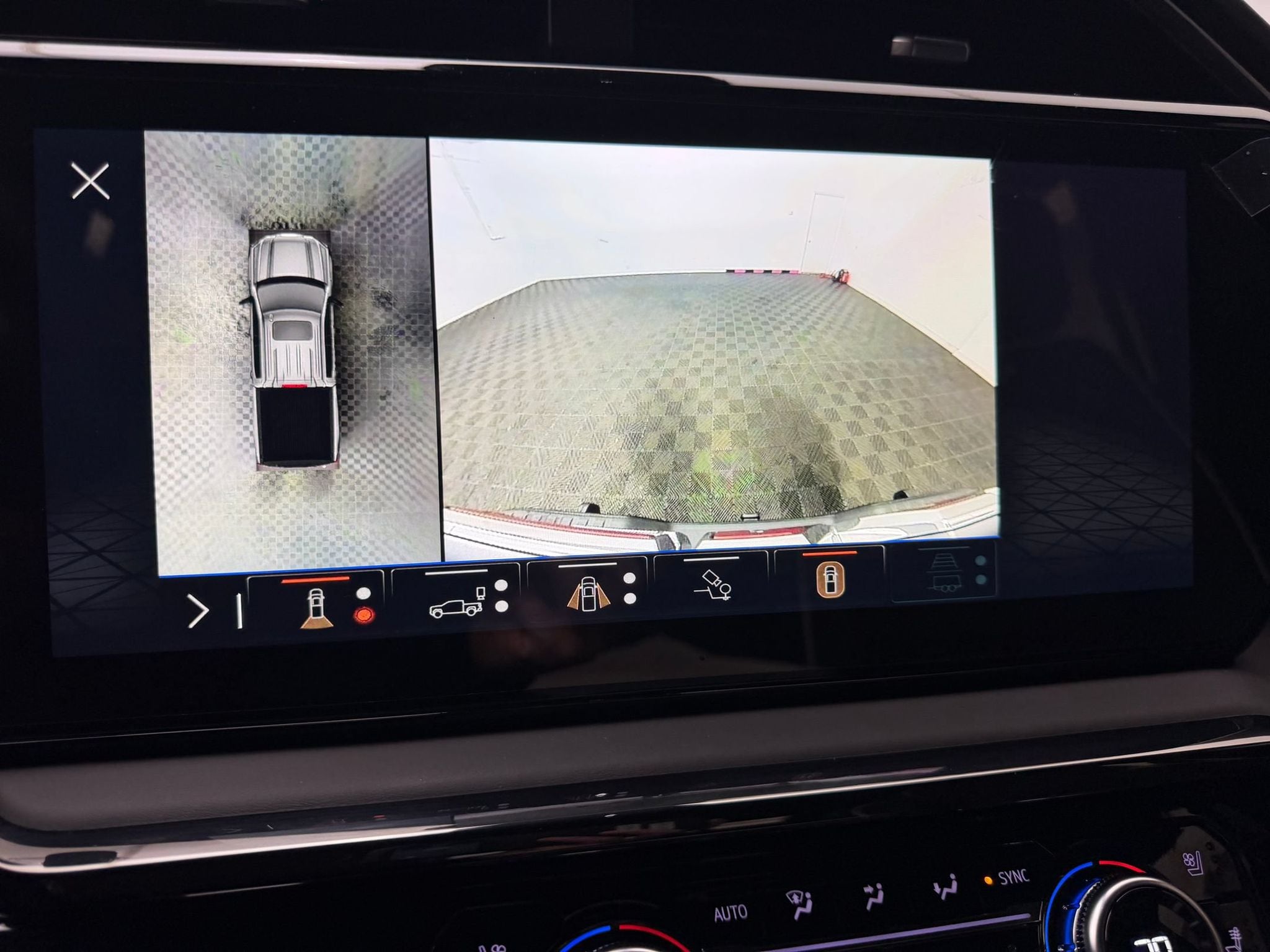 2024 GMC Sierra 1500 AT4X - Photo 17