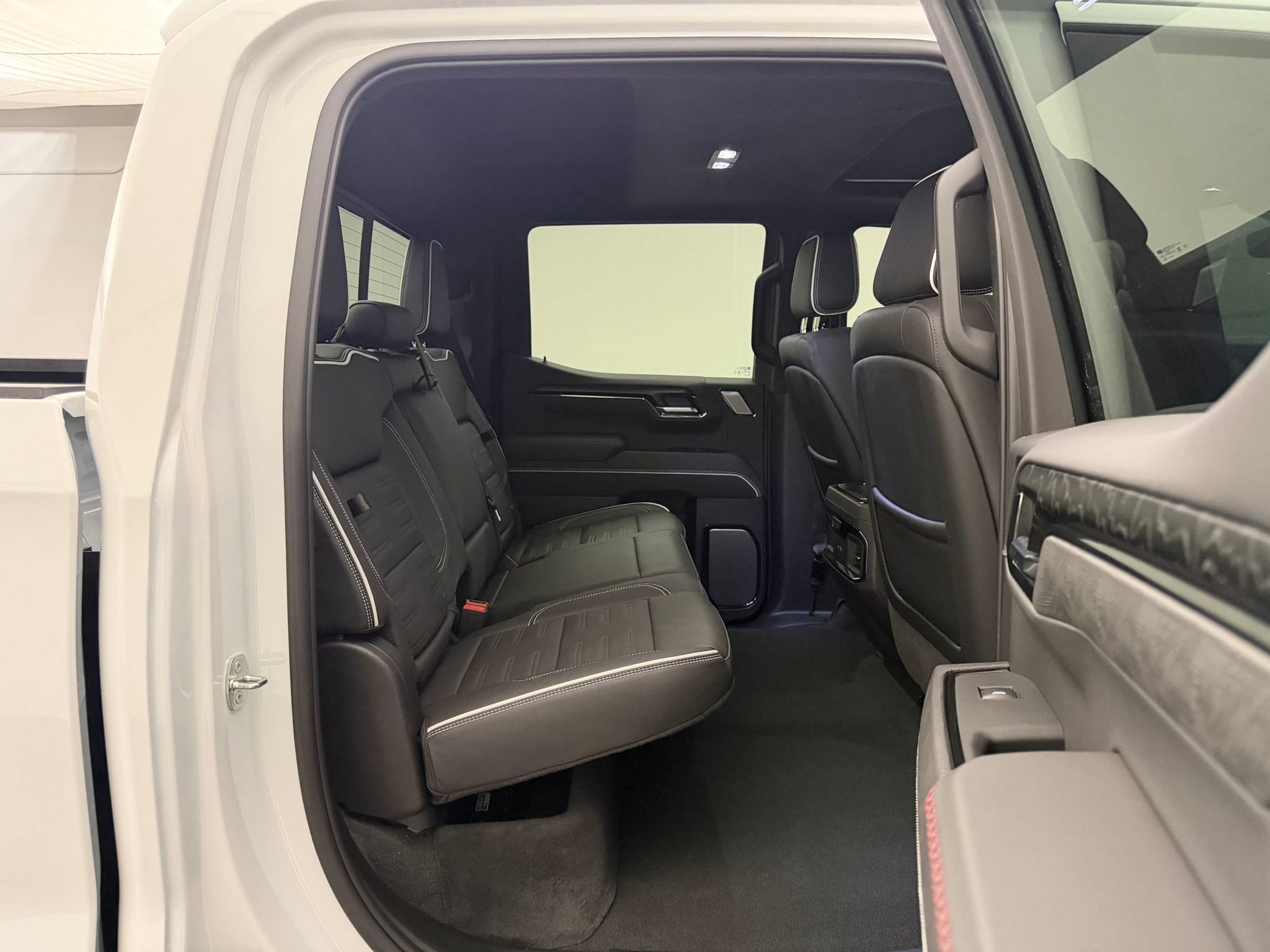 2024 GMC Sierra 1500 AT4X - Photo 30