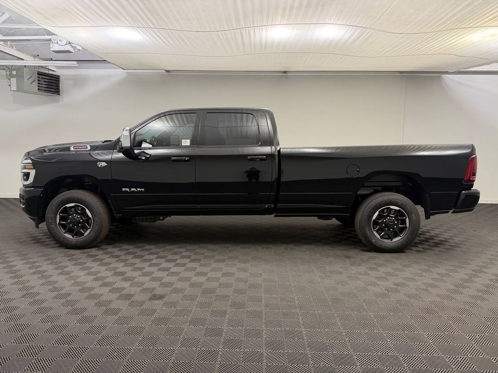 New 2027 Ram 2500 LARAMIE CREW CAB 4X4 8' BOX Pickup