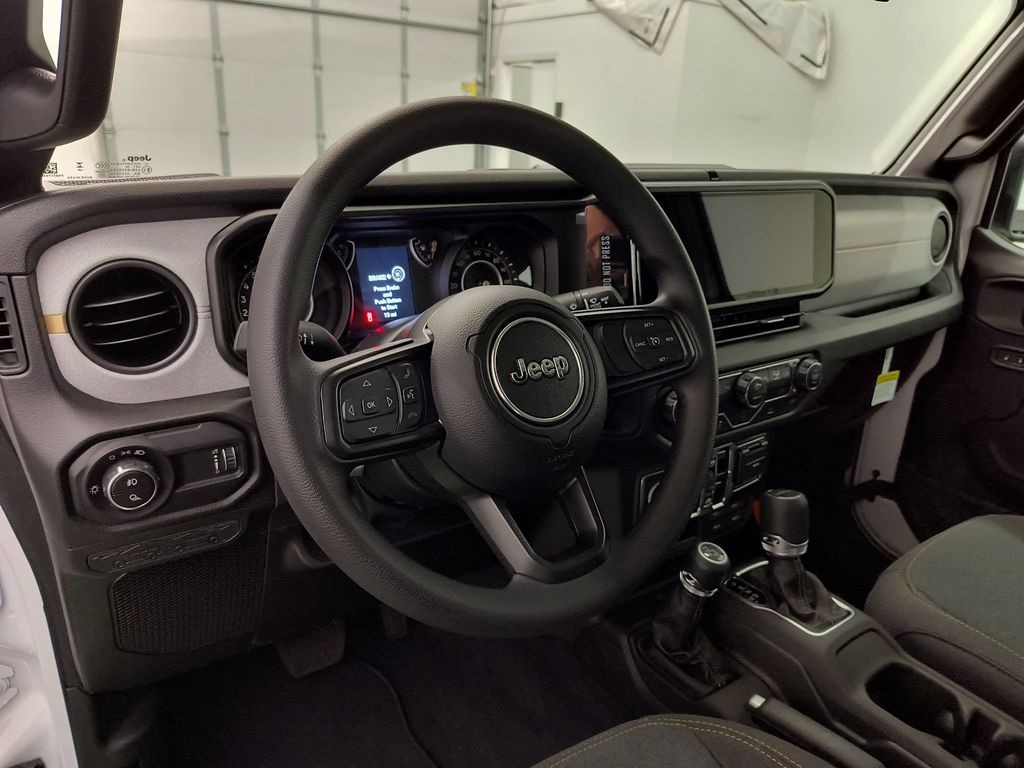 New 2026 Jeep Gladiator SPORT 4X4 Pickup