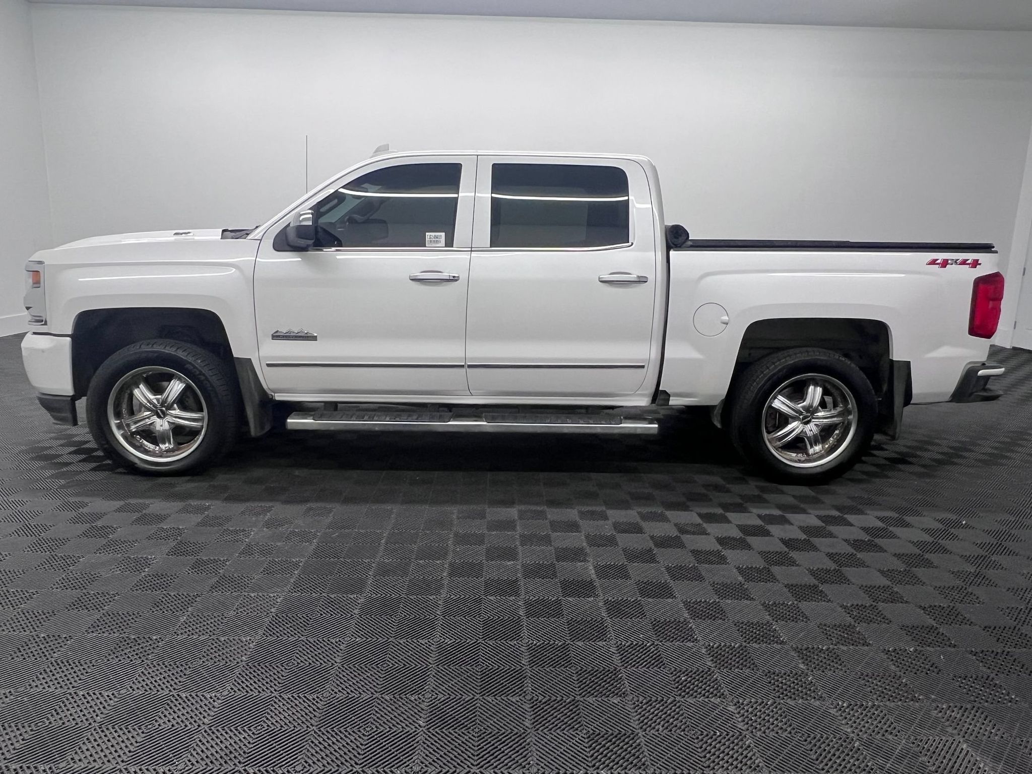 Used 2018 Chevrolet Silverado 1500 High Country Truck Crew Cab